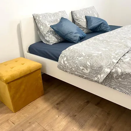 Apartment 02 - *