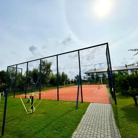 02 - アパート ウストロニエ・モルスキエ